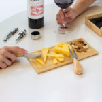 Set de vino y Tabla para quesos "WINCHESTER" - Imagen 11